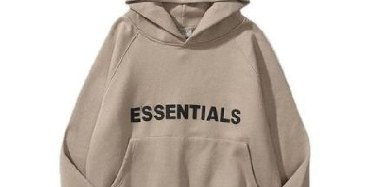 Essentials Hoodies: The Key to Achieving a Relaxed Yet Trendy Look